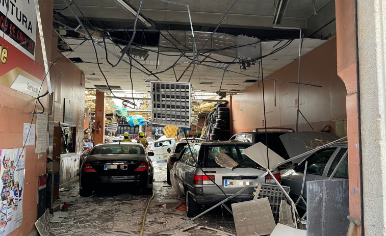 Una explosión en un taller de Santiago de Compostela se salda sin daños personales