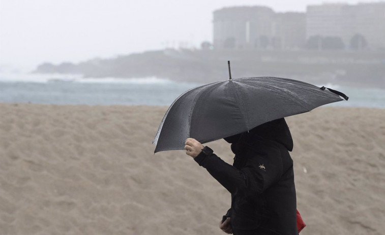 Galicia supera la ola de calor y coge el paraguas para un fin de semana de lluvias y descenso térmico