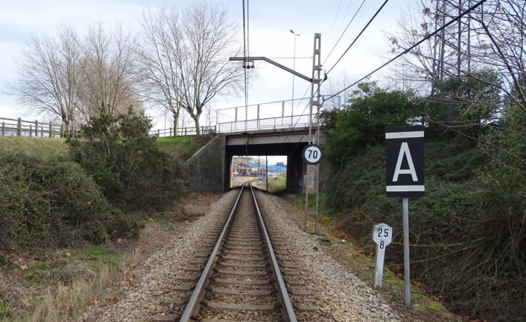 Muere una persona arrollada por un tren en Crecente, Pontevedra