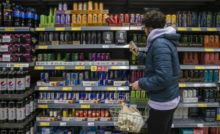 Galicia prohibirá en 2024 la venta y consumo de bebidas energéticas a los menores de edad