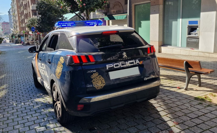 Detenido uno de los hombres que el martes atracaron una sucursal bancaria en Vigo de la que se llevaron unos 3.000 euros