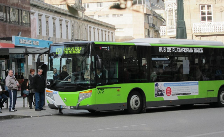 Detenido un hombre en Vigo tras romper el cristal de un autobús y herir a un pasajero