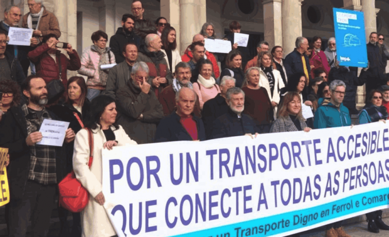 Multas a Monbús por dejar tirados a pasajeros en Navidad en líneas de Ferrol, Santiago y Lugo