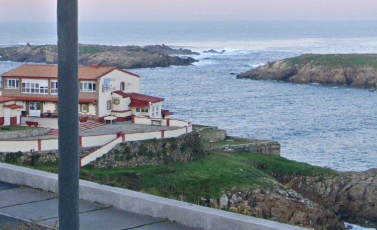 Cae la noche y no hay rastro del pescador desaparecido en la zona O Portiño en A Coruña
