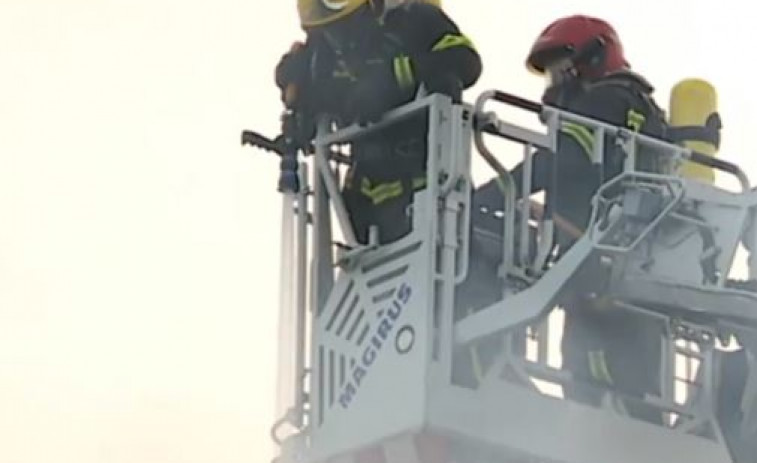 Incendio del monasterio budista Ventoselo: bomberos alertan que se jugaron la vida con material defectuoso