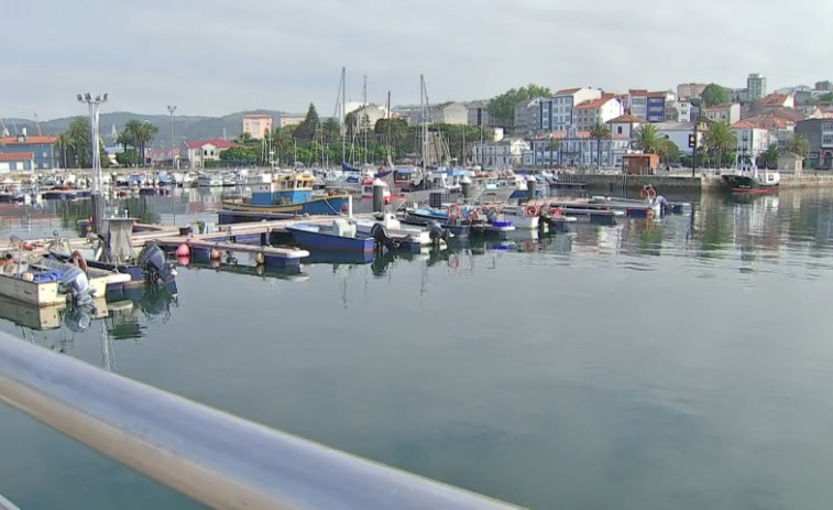 Hallan el cuerpo sin vida de un hombre flotando en el muelle de Curuxeiras, en Ferrol