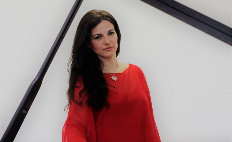 La pianista Sara Marianovich presenta su autobiografía en El Corte Inglés
