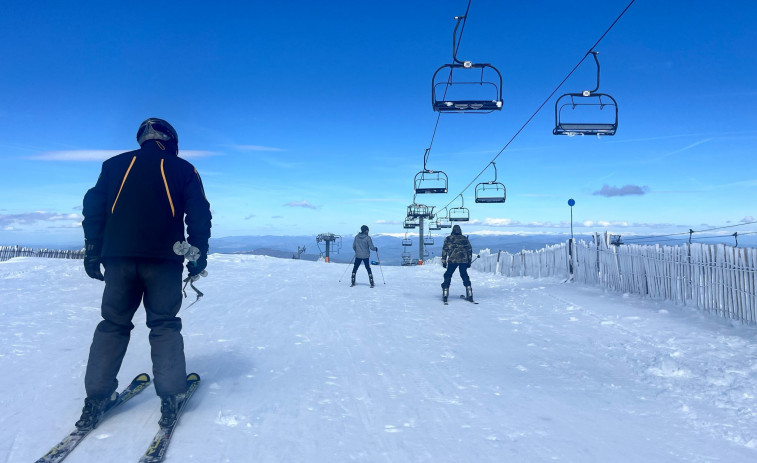 Previsión de hasta 20 centímetros de nieve en Manzaneda este fin de semana para los esquiadores