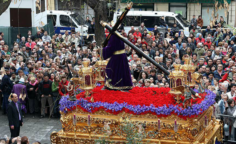 ¿Salir a cenar o dormir fuera de casa en Semana Santa? Debes rascarte el bolsillo