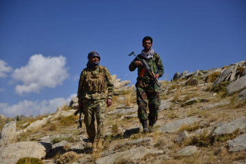 Europapress 5257806 anaba afghanistan sept 2021    afghan anti taliban fighters patrol in anaba 1600 1067