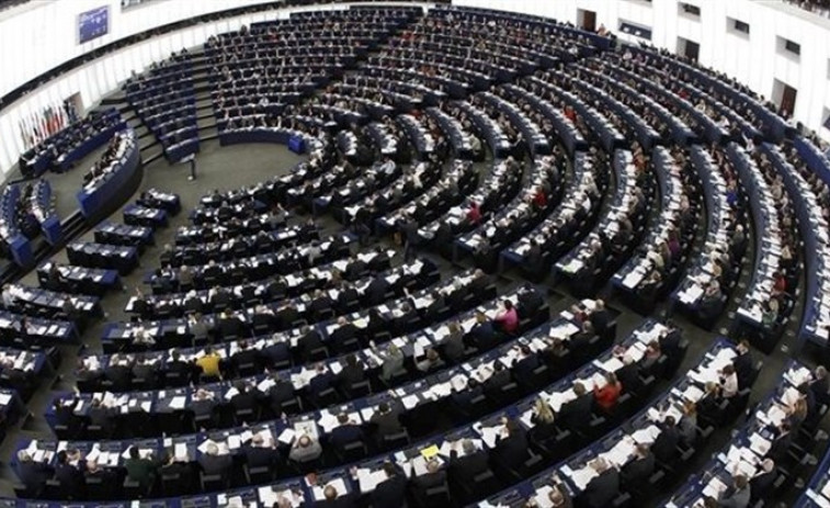 ​Bruselas defiende este lunes suspender fondos a España por el déficit