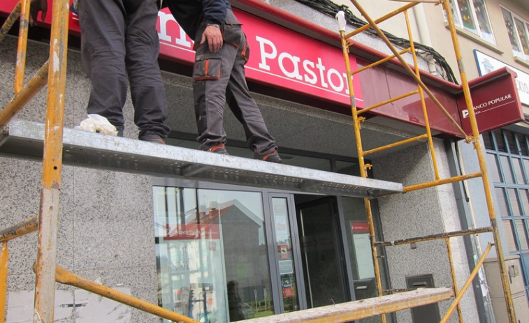 ​El Popular-Pastor reduce su propuesta de despidos y cierres de oficinas