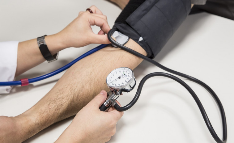 ​A hipertensión afecta os homes traballadores tres veces máis que ás mulleres
