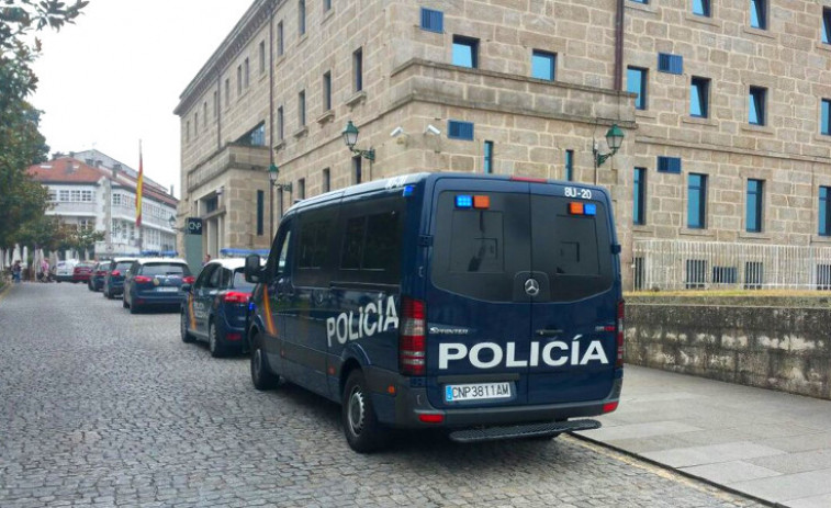 ​La Confederación Española de Policía ve a Santiago 