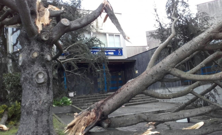 El temporal continúa y deja un reguero de más de 400 incidencias en Galicia