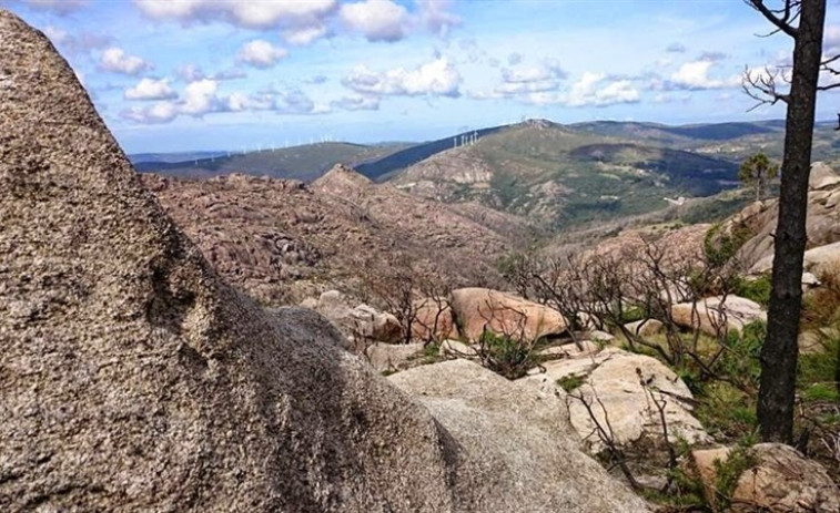 La Guardia Civil tiene que rescatar a ocho excursionistas en la Ruta da Moa del Monte Pindo en Carnota