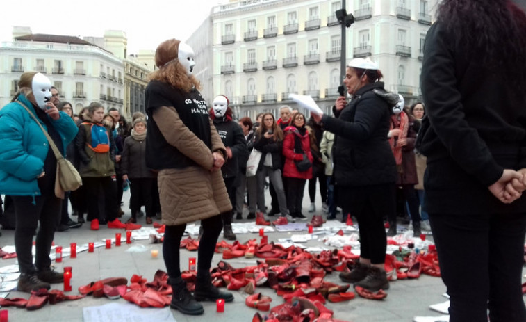 ​Tres gallegas acampan en Sol e inician una huelga de hambre contra la violencia machista