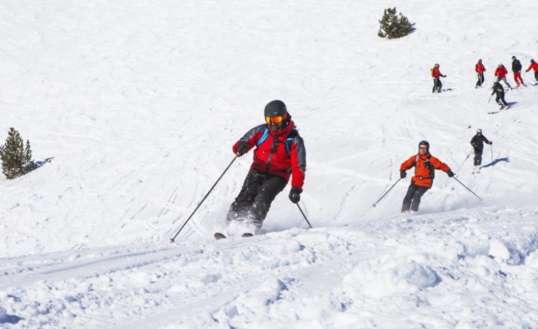 ​La Diputación de A Coruña da la oportunidad de esquiar a 500 escolares