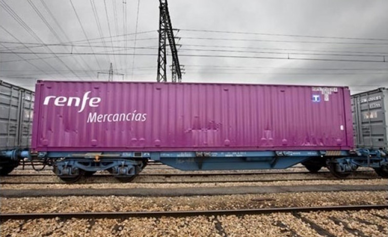 ​Renfe Mercancías cuelga el cartel de 'se vende' en 66 locomotoras y 1.500 vagones