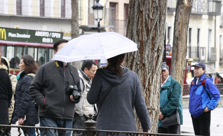 Termina el entreacto primaveral y regresan la lluvia y el frío a Galicia