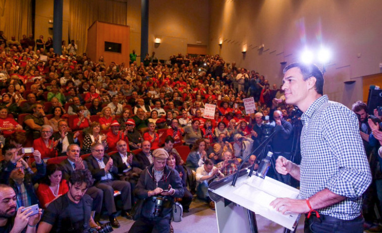 ​Pedro Sánchez abarrota Ourense y proclama que exigirá 