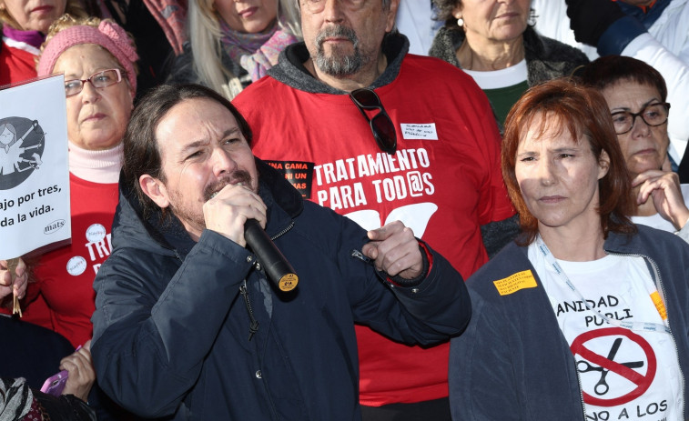 Podemos trae a las calles de Santiago su cruzada contra 'la trama corrupta'