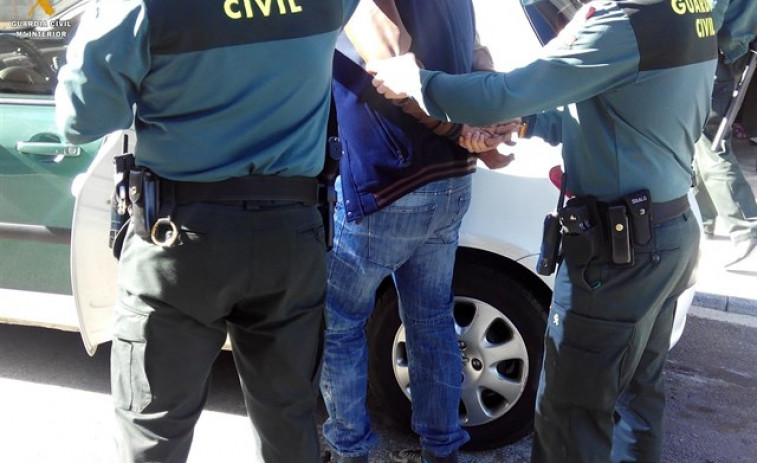 12 detenidos en una operación contra el tráfico de drogas en Vigo y Xinzo de Limia