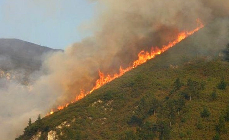 ​Galicia refuerza los montes con militares en lugar de agentes forestales