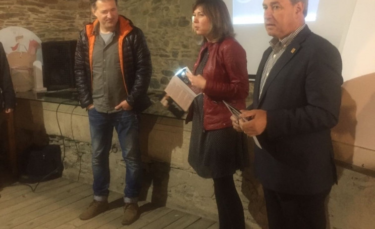 ​Una exposición muestra 224 viñetas de Luis Davila en Monforte de Lemos