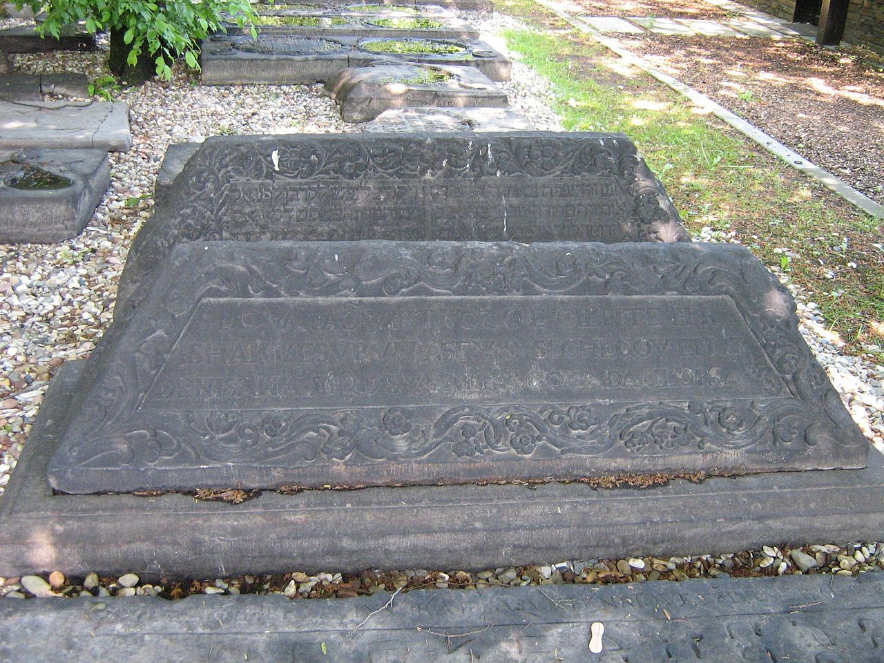 1280pxJuedischer Friedhof Hamburg Altona 1