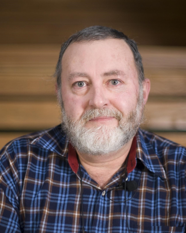 Xoán Ignacio Taibo recibe la 'Letra E' de los Escritores en Lingua Galega