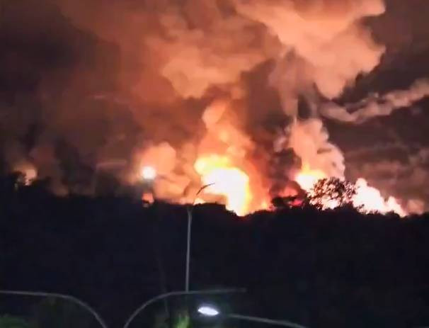 Estados Unidos bombardea Caracas, capital de Venezuela (vídeos)