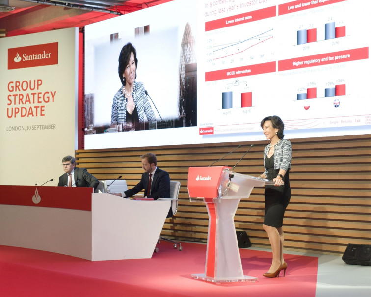 ​El ERE afectará a cinco oficinas gallegas del Banco Popular y el Santander