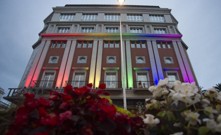 Más de 30 concellos de A Coruña se unen para visibilizar la diversidad sexual