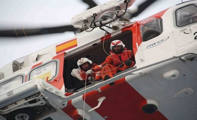 La Xunta, obligada a subir la oferta para no quedar sin helicópteros de salvamento
