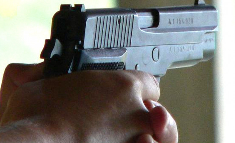 Detenida una mujer en Ourense que amenazó a otra con una pistola