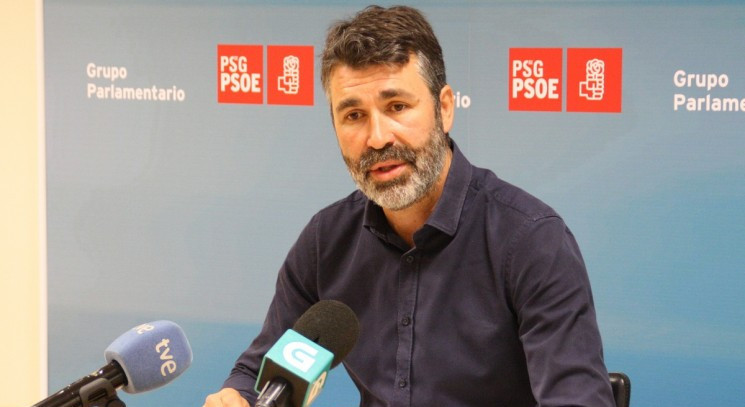 Villoslada, segundo aspirante a las primarias, mientras Leiceaga guarda silencio