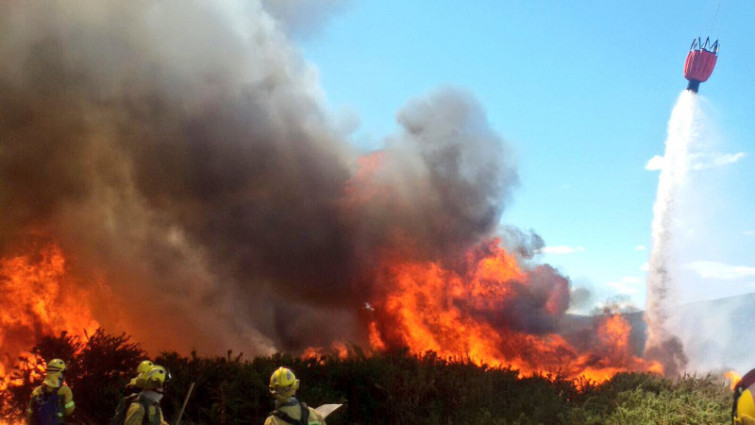 Feijóo acepta una comisión para alcanzar 