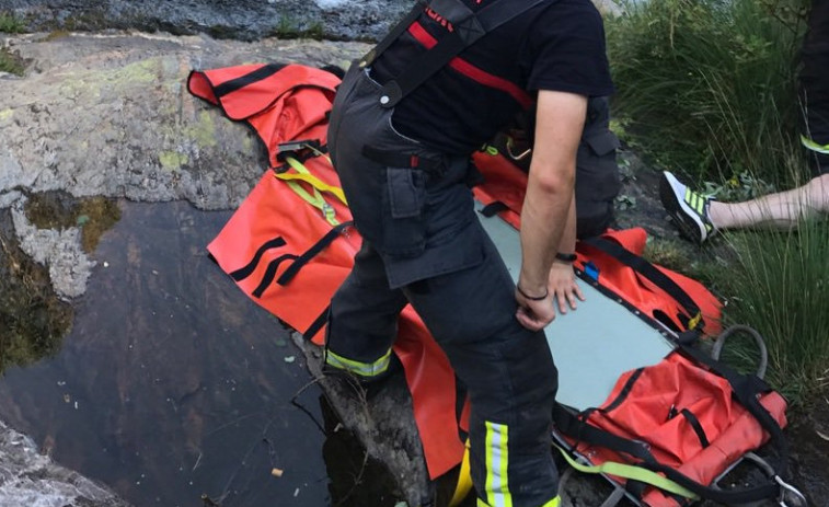 Enésimo rescate en las pozas del río Pedras en A Pobra