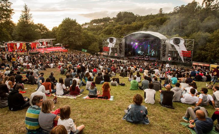 Avalancha de gallegos en el festival portugués de Paredes de Coura