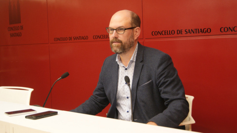 El Ayuntamiento intentará que las estatuas no abandonen Santiago