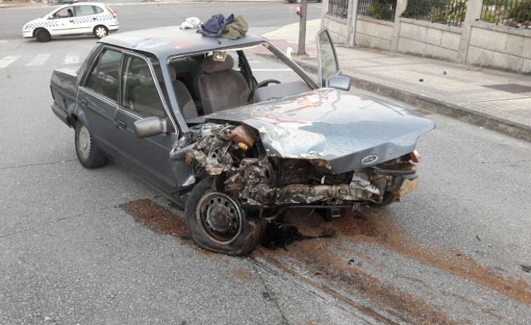 ​Un preso de permiso roba un coche e intenta atropellar a un policía en Lugo