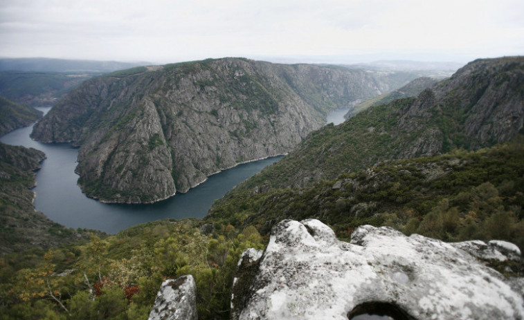 Tres escaladores, heridos por el desprendimiento de una piedra en el cañón del Sil