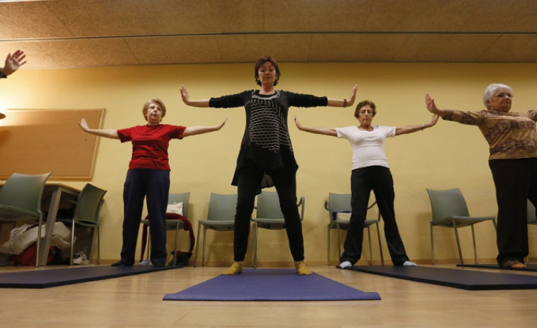 La Caixa lleva actividades de envejecimiento activo a centros de mayores de A Coruña