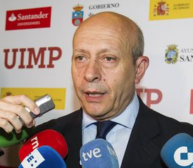 El ministro Wert no encuentra dircom