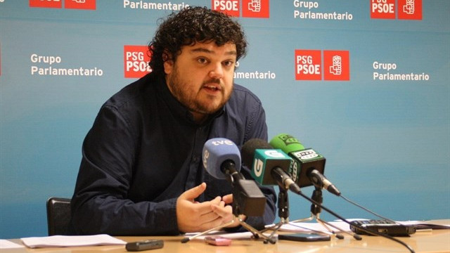 PSdeG propone la contratación por Ley de personal cuando las esperas de sanidad superen el límite legal