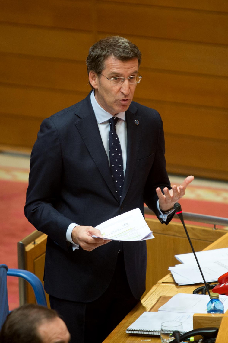 O titular da Xunta respondeu ás preguntas dos grupos no Parlamento