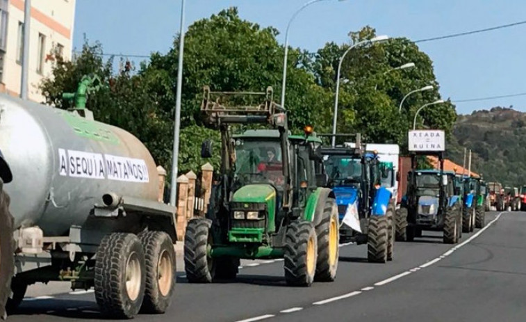 Tractorada en Viana do Bolo a favor de ayudas por la sequía y las heladas