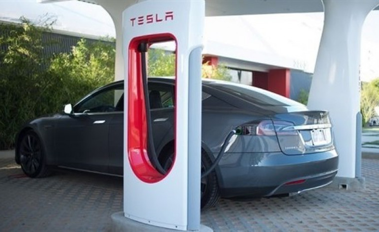 Galicia recibirá en 2018 tres nuevos 'supercargadores' de Tesla