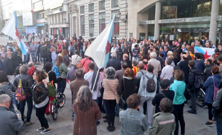 Santiago y A Coruña acogen los primeros actos de apoyo al referéndum catalán